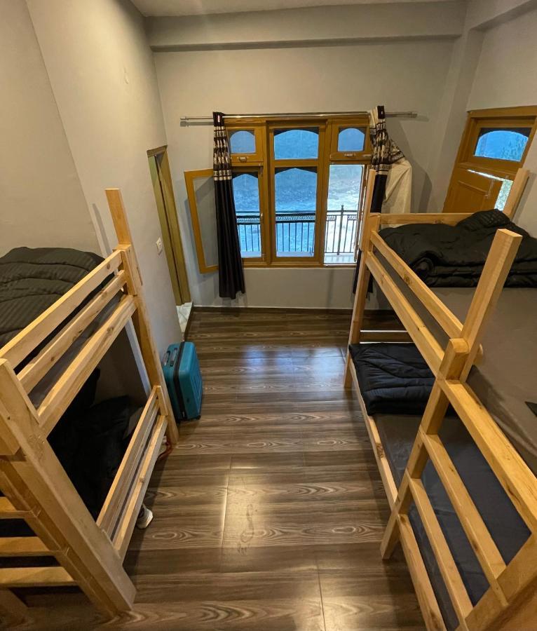 Wabi Sabi Riverside Hostel Kasol Extérieur photo