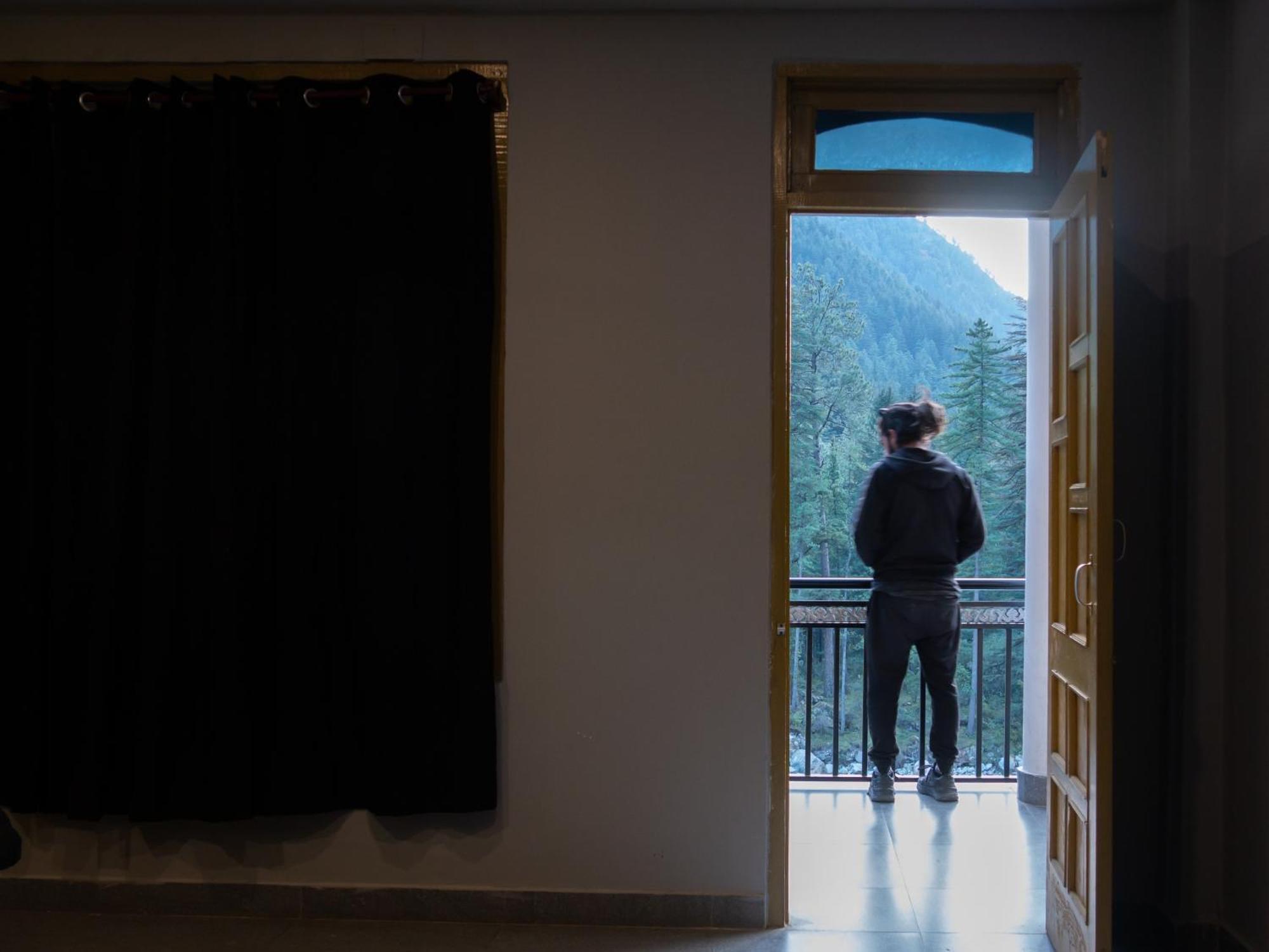 Wabi Sabi Riverside Hostel Kasol Extérieur photo
