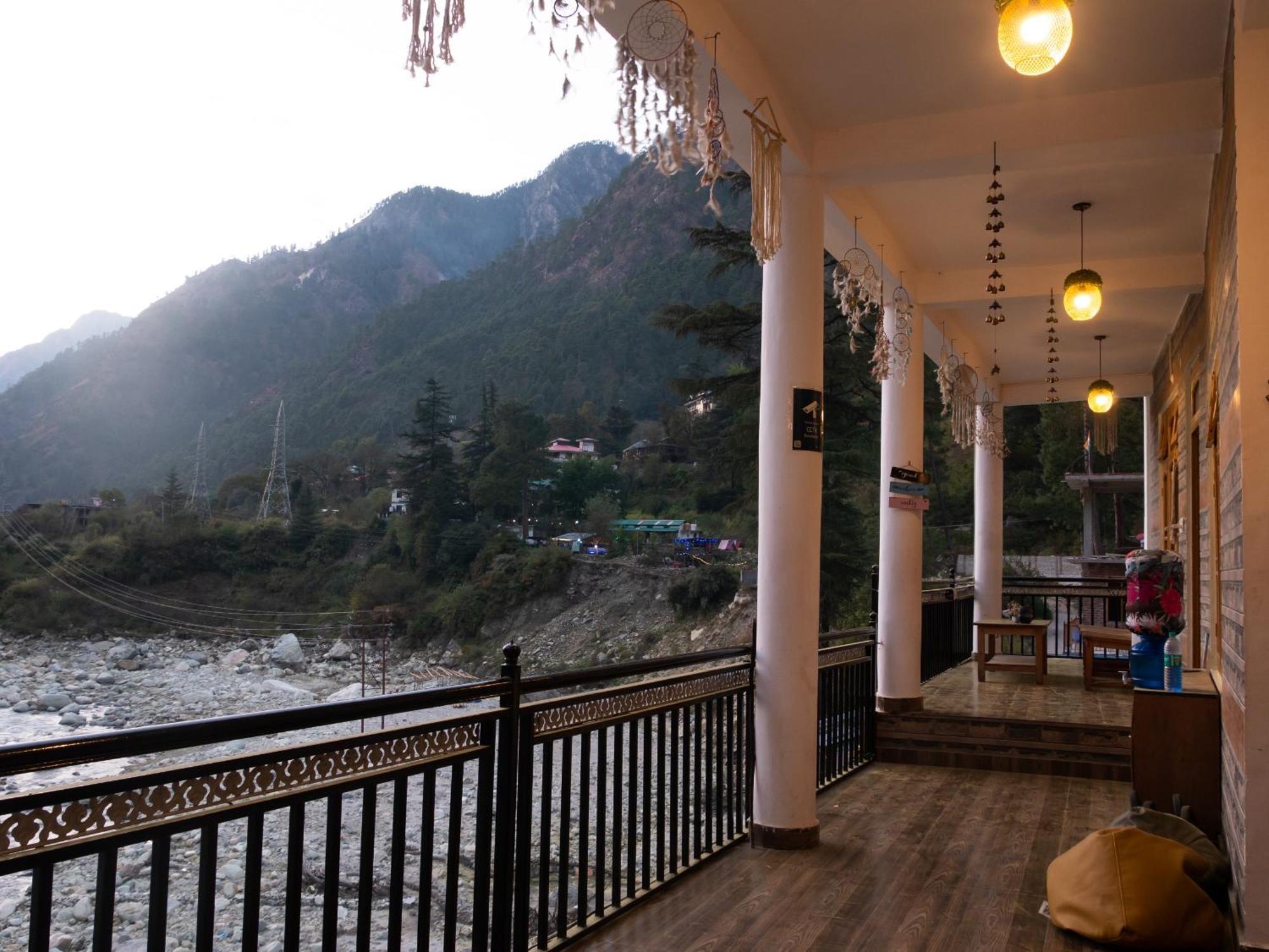 Wabi Sabi Riverside Hostel Kasol Extérieur photo